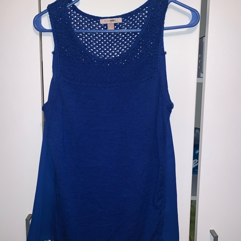 3/$10 Roz & Ali Blue Top